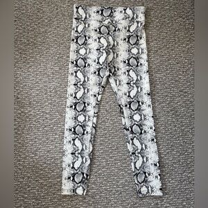 Koral Monochrome Patterned Leggings